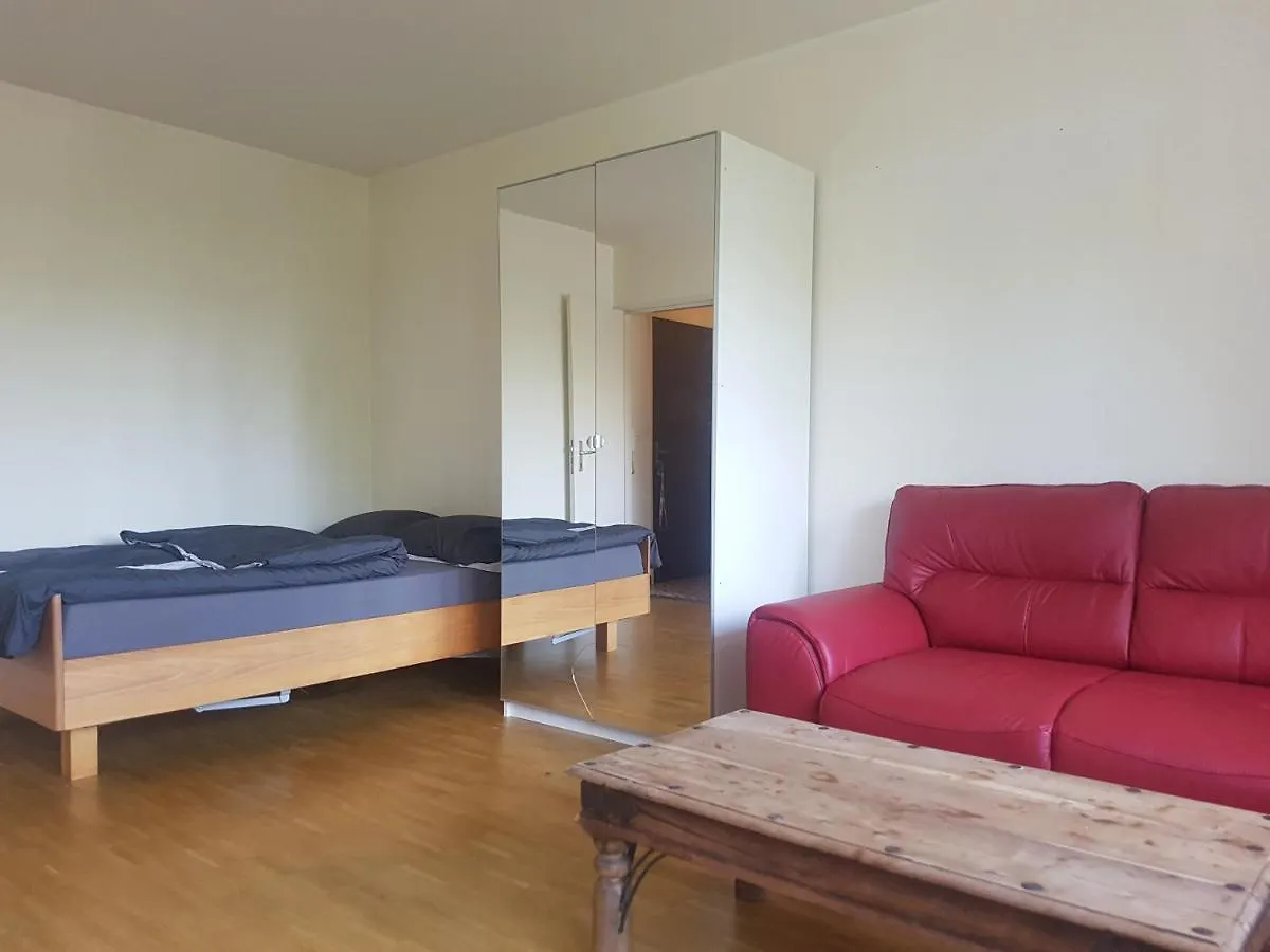 Lovely 1-Bedroom Rental Unit With Bath Tub. Basilea
